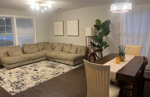 Spacious 4 bedroom House in University area close to PNC pavilion - Foto 25