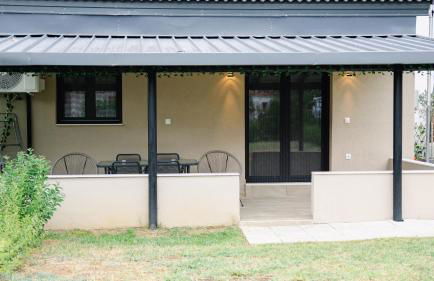 Sefis House - Photo 7