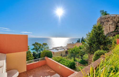 Studio 6 personnes avec Wi-Fi et vue mer à Roquebrune-Cap-Martin - FR-1-827-51 - Foto 1