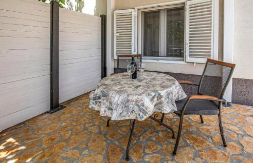 1 Bedroom Nice Home In Rogotin - Photo 14