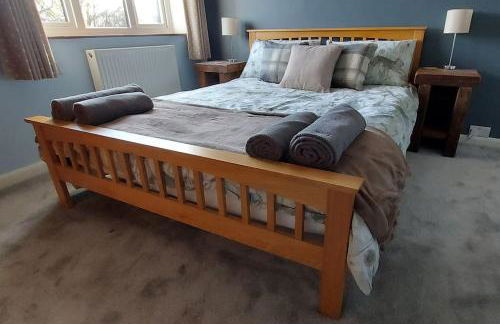 Norwich City, lovely 3 bed house, EV charger, garden with BBQ, free parking for 3 cars - Foto 6