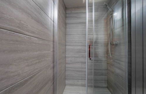 Spacious, High Spec & Modern - Foto 19