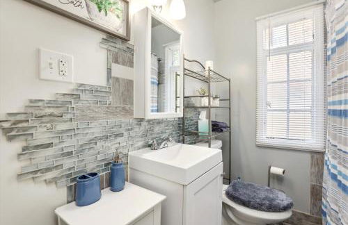 Comfy Modern and Cozy Queen Beds Free Parking - Foto 10