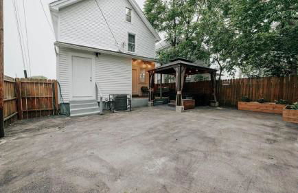 Cozy escape with Hot Tub, ideal for family & friends - Photo 21