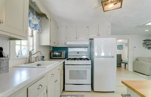 2 Mi to Seagull Beach Charming Family Home - Foto 16