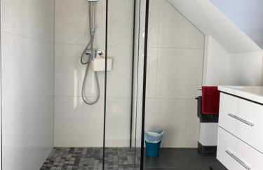 Ferienwohnung Sunny - Moderne Ferienwohnung im Grünen in Saarbrücken-West - Foto 19