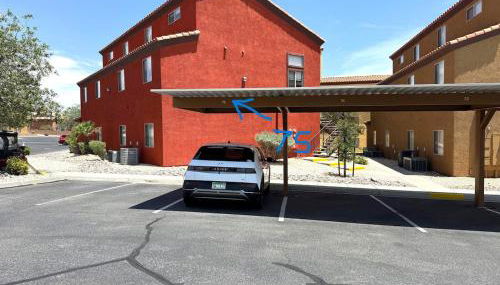 Bright and Spacious 2 Story Condo - Photo 5