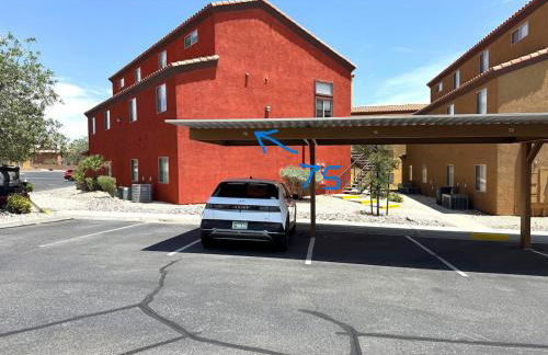 Bright and Spacious 2 Story Condo - Foto 5