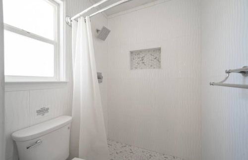 Simple Home for Work or Travel - Photo 17