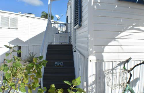 Pelican's Roost, Waterfront comfort at Venture Out - Foto 14