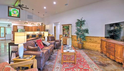 Riverfront Heaven on the White with Covered Patio! - Foto 4