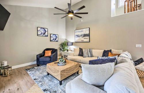 Lakefront Rogers Getaway with Hot Tub and Deck! - Foto 3