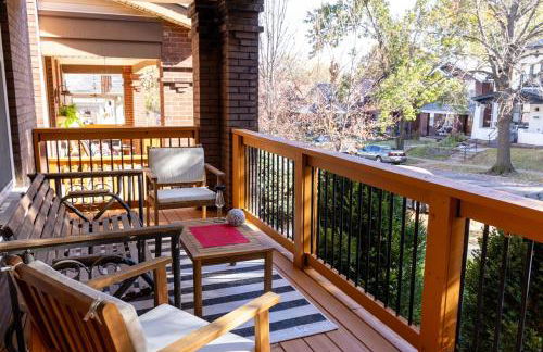 Family Retreat - Hot Tub - Fireplace - Tower Grove - Foto 13