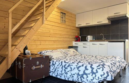 Hortansia apt rénové bien équipé avec terrasse aménagée jardin, parking privé, proche de la mer, près de Port en Bessin et Omaha Beach - Foto 13