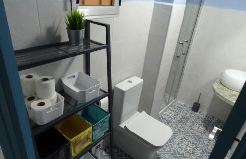 APARTAMENTOS EL SOL a 20 metros del mar. - Foto 12