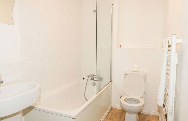 2 Bedroom Apartment Warrington - Photo 30