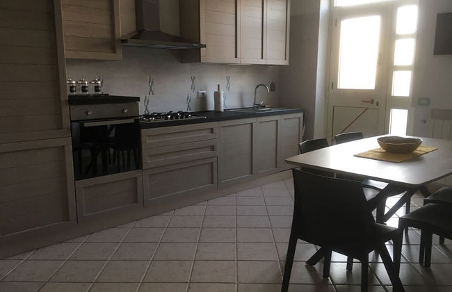 Magomadas Enjoy House - Foto 10