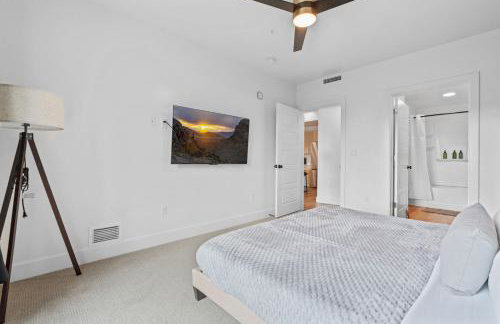 Stylish 2BR with Pool Central SLC - Great Access - Foto 12