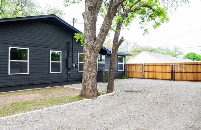 The Mod Poppy Large Home 10 Minutes From it all - Foto 23