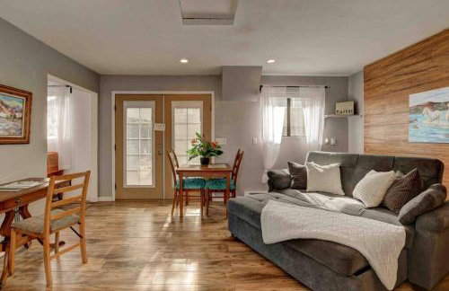 Cozy Guesthouse with view from large deck - Foto 2