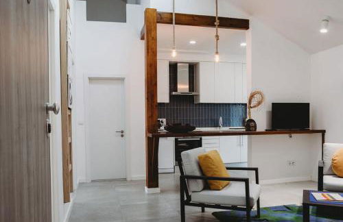 Artist’s corner in central Caldas - Photo 3