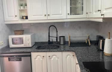 Apartamento en complejo residencial con piscina y garaje a 100m del mar - Foto 24