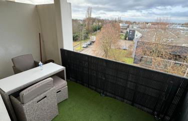 Appartement calme avec balcon, à 4km du centre, Parking, WI-FI, Netflix gratuit - Foto 2