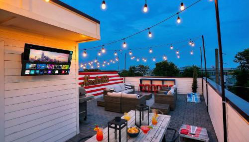 Rooftop Deck & Shuffleboard BBQ Near Downtown - Foto 5