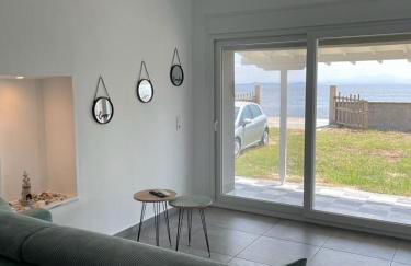 Seafront Apartment - Photo 22