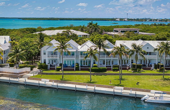 Waterfront Luxury Villa With Sunset Views And Boat Slip 3 Bedroom Townhouse by RedAwning - Foto 72