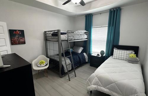 Quiet Cozy Spacious Stay w Private Pool - Foto 18