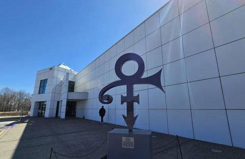 Nature's Blissful Haven - King Bed & Heated Garage - Foto 34