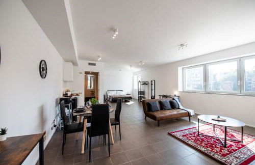 Loft Smart Parma l Wi-Fi Fibra, Indipendente, Perfetto per Business e Coppie - Photo 21