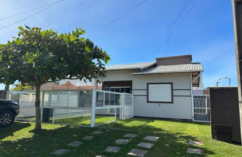 Casa praia de Itapirubá a 100 metros do mar - Foto 1