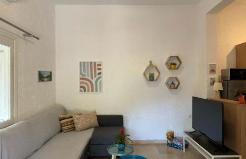 Golden Horizon Retreat, tranquil atmosphere next to the sea! - Photo 8