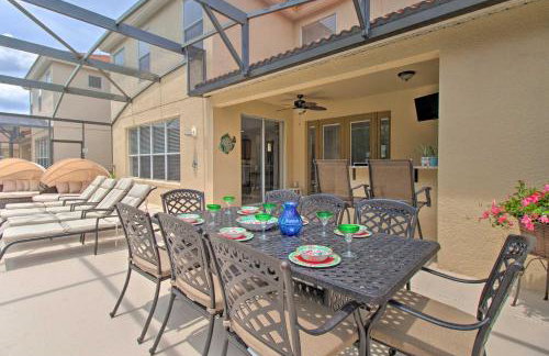 Outdoor Oasis with Pool Davenport Resort Escape! - Foto 35