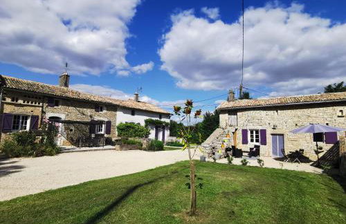 Les Gîtes de La Roche Élie Chez Léonie - Foto 1