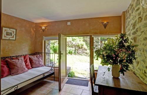 Gîte confortable avec vue imprenable près de Saint-Étienne - FR-1-496-38 - Foto 6