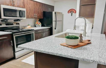 Spacious Family Value Retreat with Pool & Garage - Foto 5