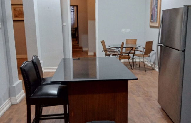 4 Bedrooms Family House Sakumono - Photo 12