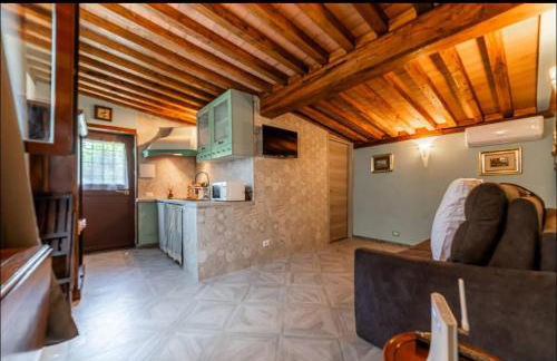 Appia Antica Country House giardino parcheggio Fermata bus - Foto 9