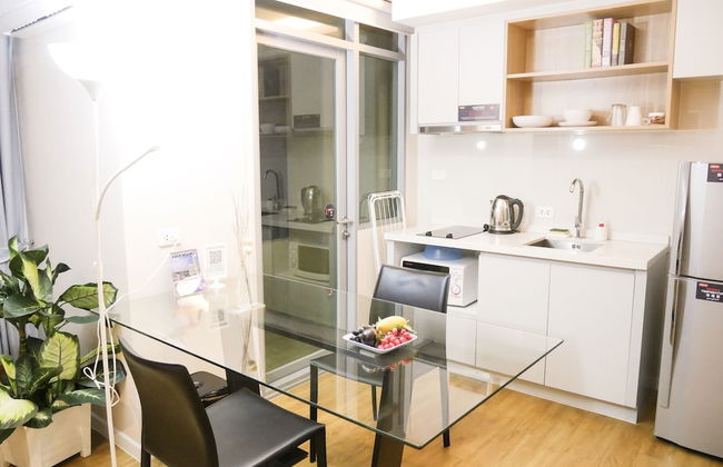 Locals Sathorn Siamese Nang Linchee - Foto 20