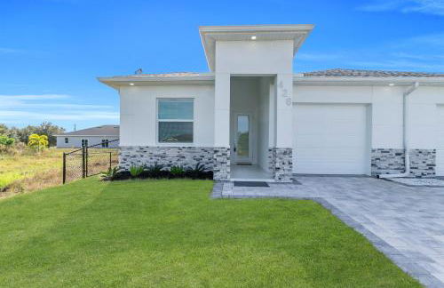 Cozy 3BR Duplex Unit with WiFi and Laundry in Lehigh Acres - Foto 10