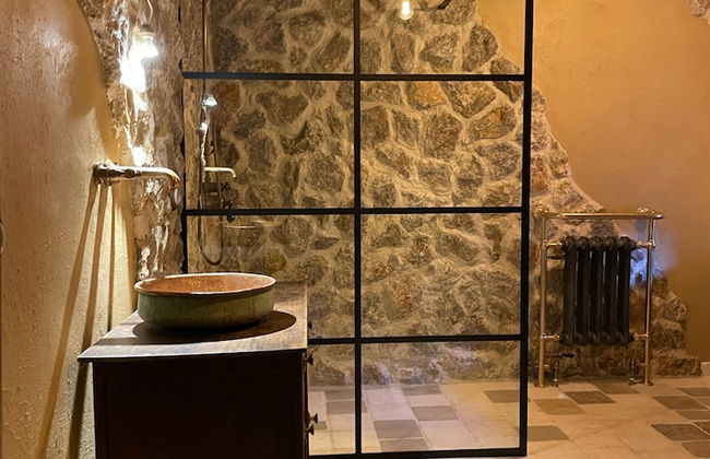 La Petite For t 17th Cent Cottage Near Durbuy - Photo 23