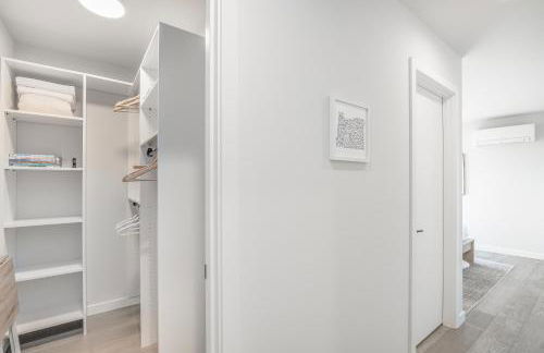 Rooftop Patio with Waterview, Private Garden & Grill 3BR 3BA- Modern Cityscape - Foto 27