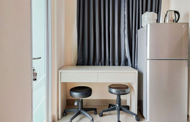 Good Choice And Comfy Studio Apartment B Residence - Photo 8