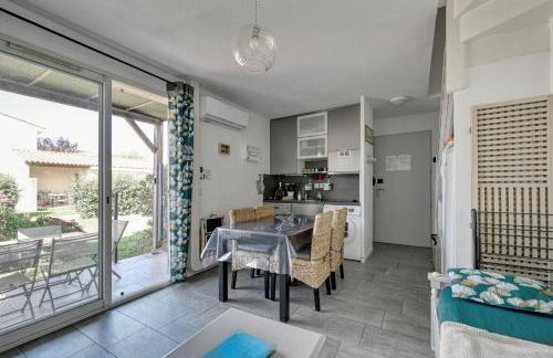 LE PETIT BONHEUR - PLACE PARKING PRIVEE - CLiM - TERRASSE - PISCINE PARTAGEE - PROCHE PARC SPIROU - Foto 8