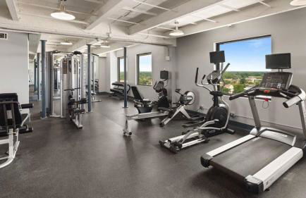 Above All-d'town, parking, gym, cruise, walkable - Foto 15