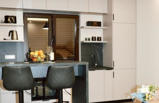 Stylish Apartment With Modern Elegance in Herceg Novi Area - Foto 8