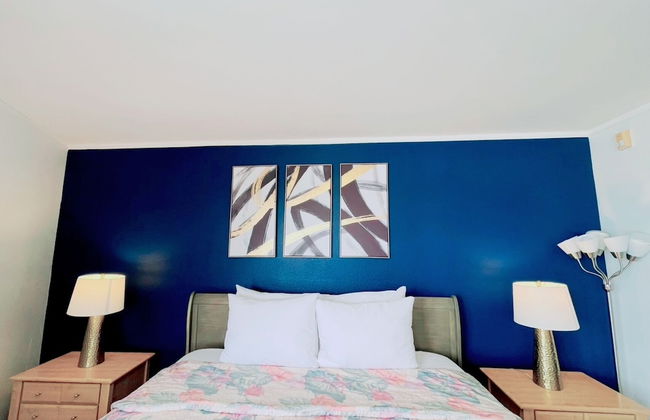 Alupang Beach Tower, UPGRADED units - Photo 5